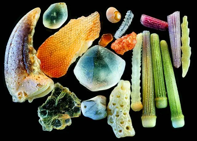 sand magnified 4x